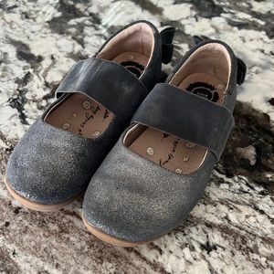 Silver shimmer Mary James Livie & Luca